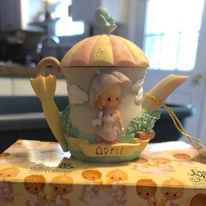 Precious Moments April Teapot
